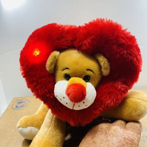 Animated Light sound musical Red Lion heart mane Stuffed Animal Plush Toy - Picture 8 of 9